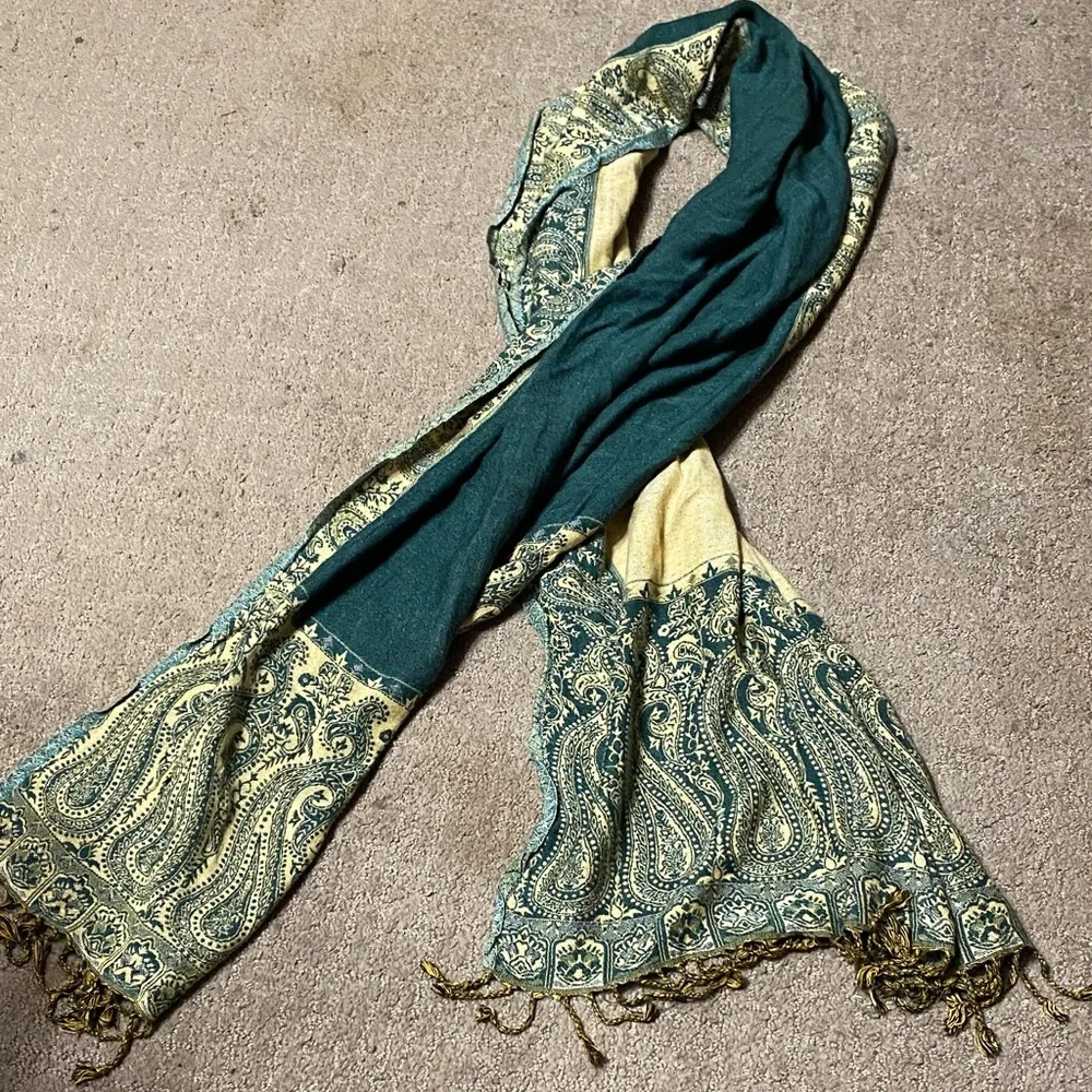 Wool/Cashmere Pashmina/Shawl Scarf Greenish-Teal and Gold with Paisley